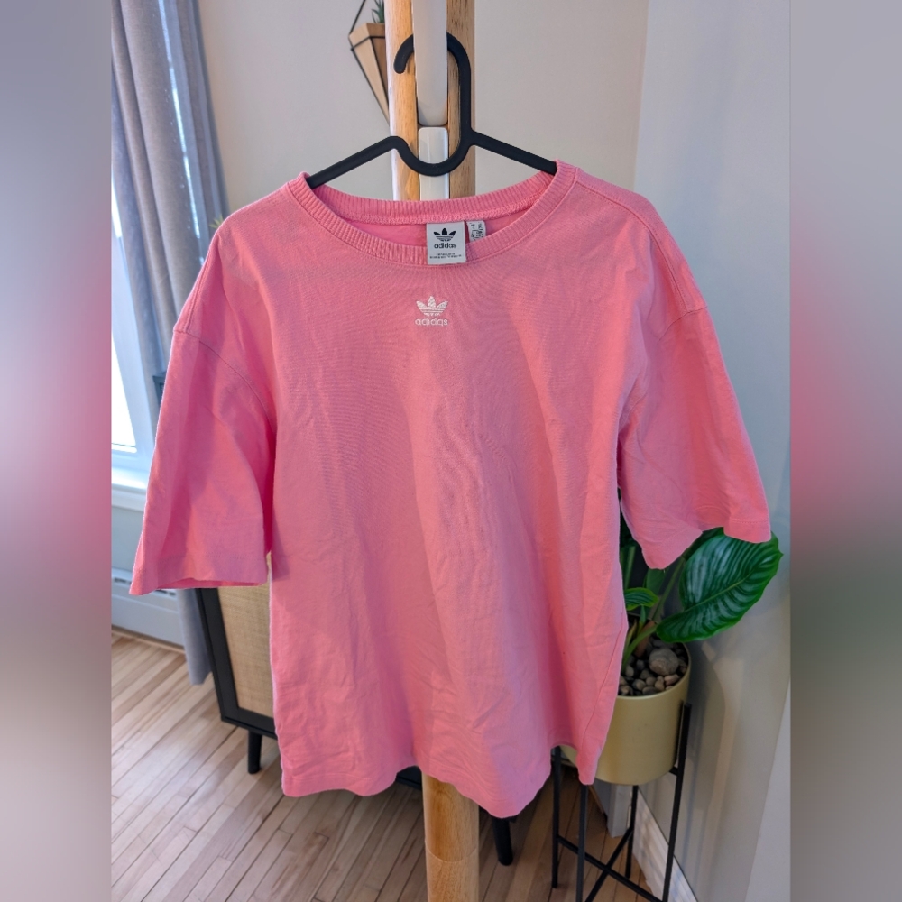 Adidas t-shirt